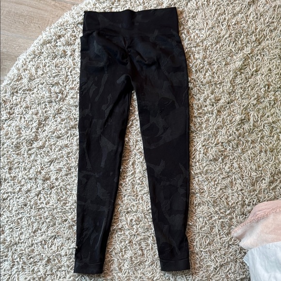 Black Camouflage Leggings - Picture 4 of 5